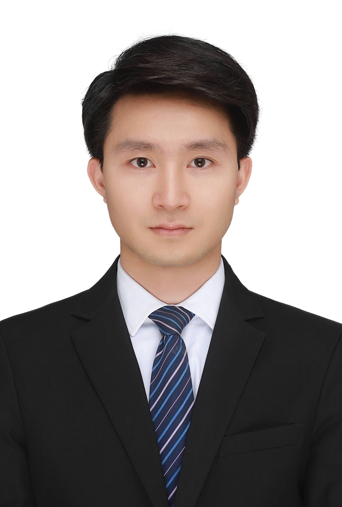 krnW_1752025605945012178.jpg 罗传伟.jpg
