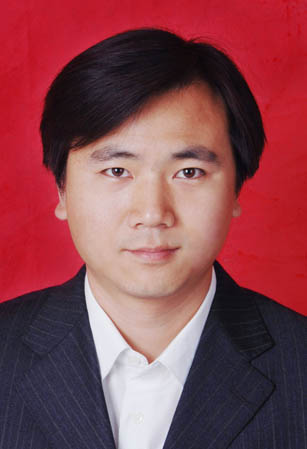 1532575811893022702.jpg 郭鹏远2.jpg